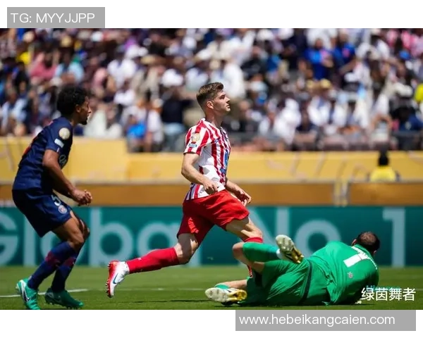 欧联杯惊心动魄本菲卡逆转马竞神扑引发争议判罚全场沸腾